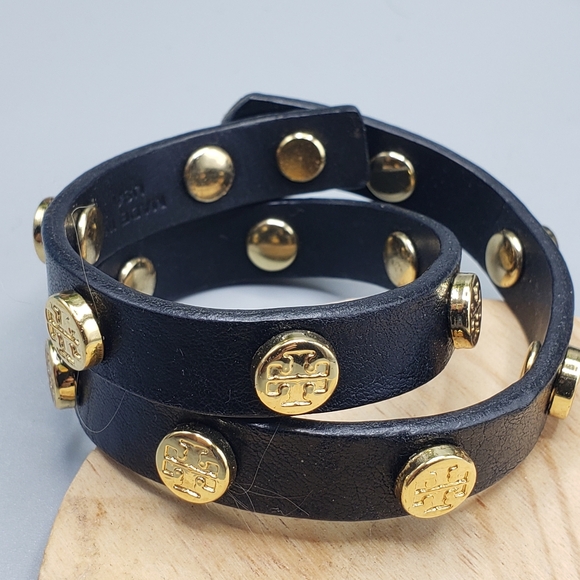Tory Burch Black Wrap Leather Goldtone Logo Studs NWOT 15 inches - Picture 3 of 6